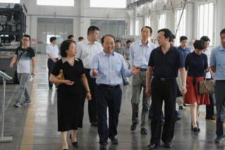 Jingrong Xie, Vice Chairman of China Federation of Industry and Commerce Visited LandGlass
